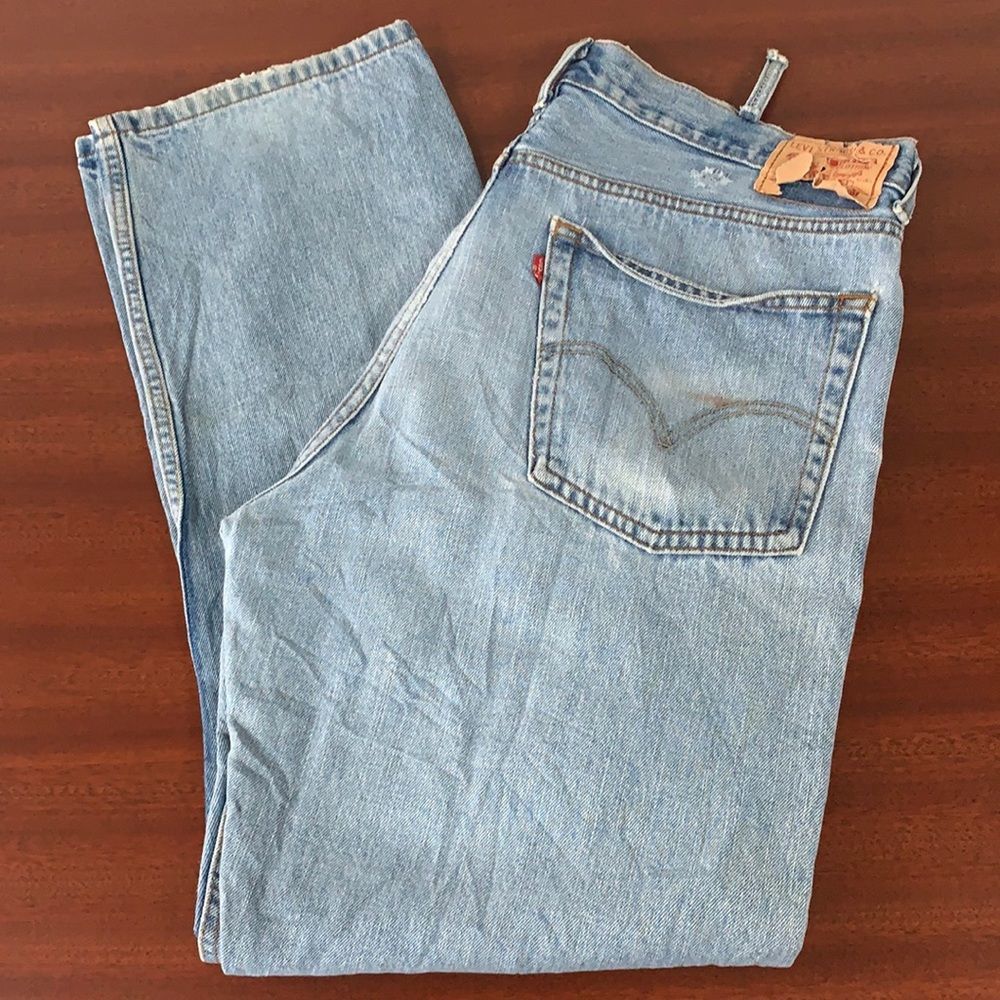 Vintage men’s 505 Levi’s mom jeans